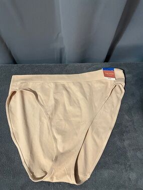 Seamless Comfort High-Cut Panty in Nude